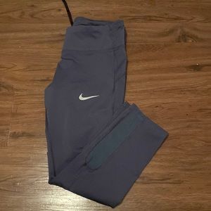 Cropped Nike leggings